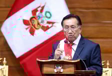 "청소년 성관계 여성 심리에 도움"…페루 임시대통령 발언 논란