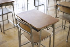 "인간열차 체벌 싫어요" 학생이 고소까지...사립고 교사 결국 재판행