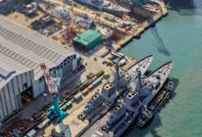 HD현대重 '최신예 이지스함 3척' 한자리…울산 조선소 집결