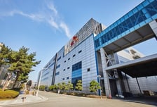 SK온, 희망퇴직 및 무급휴직 실시…2024년 이어 두 번째