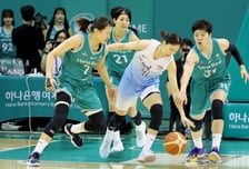 [포토]'살살 좀!' 신지현