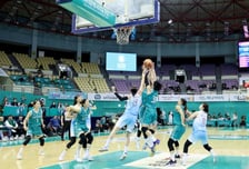 [포토]'2쿼터끝 점수는 18-17'