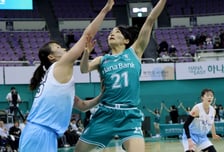 [포토]'집중!' 슈팅하는 사키