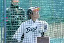 [포토] 강백호 '야에세 장외 홈런'