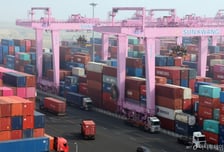 '눈 시퍼렇게 뜬' 트럼프에 '관세 환급' 방울?…기업들 눈치싸움