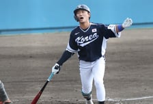 [포토] 신민재 '힘이 너무 들어갔어'