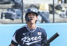 [포토] 구자욱 '실투는 안 놓친다'