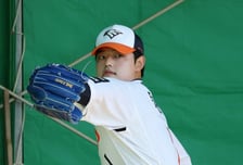 [포토] 문동주 '불펜선 차가운 왕자님'