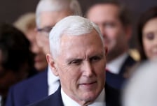 '트럼프의 남자'도 상호관세 판결 환영…마크롱 "견제 바람직해"