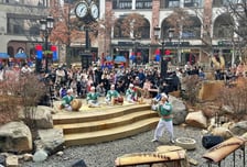 올다무유 품은 아울렛의 '신세계'…  매일 가요, 평일에도 발길 몰렸다