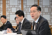 정부 "美·여타국 동향 면밀히 파악…대미 수출여건 손상되는 일 없게 노력"