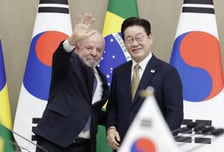 [속보]이재명 대통령 "한-남미공동시장 무역협정 필요…룰라 대통령, 깊이 공감"