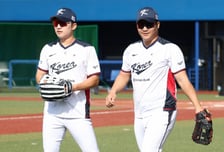 [포토] 박해민-문보경 '트윈스 아니더냐'