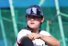 [포토] 김도영 '오키나와 날씨에 팔토시는 필수'