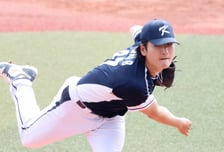 [포토] 곽빈 '가볍게 스타트'