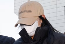 "모텔 살인녀 예쁘니까 무죄" 범행 미화 글 줄줄이..."2차 가해" 논란