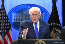 "트럼프, 하메네이 제거 검토"…IAEA는 '조건부 핵활동' 절충안