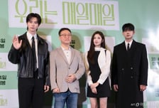 故 김새론 유작 내달 개봉…"배울 점 많은 배우였다"