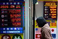 엔화 가치 53년만에 최저...수입품 사기 겁나는 일본인들