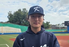 "건방질 수 있는데" 2월 155㎞가 전력 피칭 아니라니, 사령탑 '믿는 구석' 확실히 달랐다 [오키나와 현장]