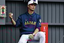 이범호에 적시타 맞았던 다르빗슈, 이제 日특급 도우미 변신 "카리스마로 WBC 우승 향해 헌신→선수단 회식 열고 떠났다"