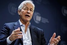 "2008년 금융위기 이전과 비슷해"…'월가 황제' 다이먼의 경고