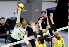 [포토]회심의 일격이다!