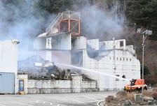 "사람 대신" 정의선의 '6륜 무인소방로봇', 연기 뚫고 화염 속으로