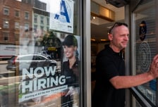 "맥도날드 일자리만 남는다? 과장돼"…연준도 AI 쇼크 '동상이몽'