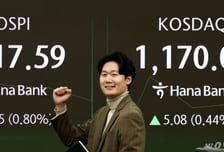 '한국서 얼마 벌었길래' 서학개미 누른 외인…해외 순자산 5년만에 감소