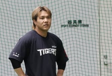 [포토] 김선빈 '비가 와도 훈련'