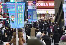 "중국인, 춘절에 한국서 쓴 돈 4500억 '최대'…가장 많이 간 곳은 태국"