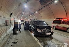 차량 11대 연달아 '쾅쾅쾅'…영동고속도로 대관령 터널서 23명 부상