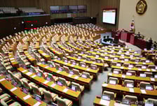 '기업 패싱' 리스크만 키운 237일