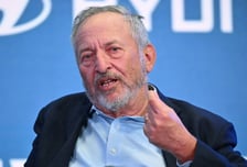 '경제 거물' 서머스, 하버드대 교수직 사임…엡스타인 여파