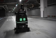 사람 대신 로봇이 준공청소…포스코이앤씨, 자율주행 청소로봇 도입