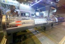 "서울~부산 30분, 비행기보다 빨라"...시속 1200㎞ 열차 개발한다