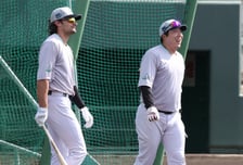 [포토] 김현수 '힐리어드 봤지?'