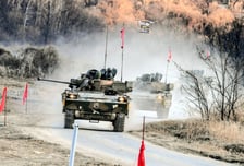 육군, AI 공병전투차량 'K-CEV' 첫 실전 훈련 공개