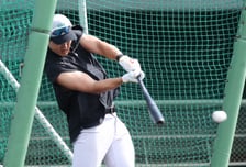 [포토] 배정대 '걸리면 넘어감'