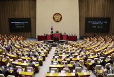 "판·검사 처벌해 달라" 무더기 소송전 불붙나