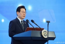 [속보]이재명 대통령 "현대차 새만금 투자 환영…정주영 회장, 자랑스러워할 것"