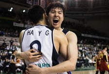 '中 2연속 박살' 韓 기세 와르르, '사상 첫' 외국인 감독 "의도한 플레이 못 해"... 운명의 한일전 남았다