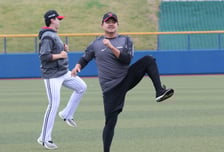 [포토] 장현식, 음악에 맞춰 쩍벌