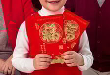 10살 아들 세뱃돈으로 재혼?…1700만원 꿀꺽한 아빠, 법원 판단은