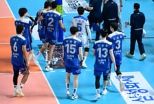 삼성화재 '또' 충격의 11연패 수렁... 남·여 선두 대한항공·도로공사 '나란히 승리'