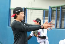 [포토] 임찬규 '훈련도 힙하게'