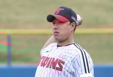 [포토] 정우영, 묵직하게 캐치볼