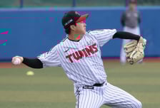 [포토] 김진수 '롱 토스'