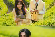 '미혼남녀' 한지민, 연애 신호 감지...옛 썸남 신재하와 직장 재회